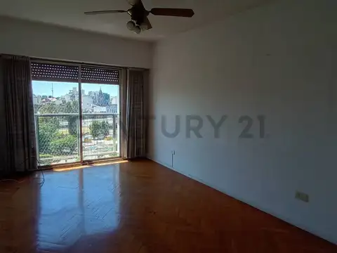 Alquiler Departamento Tres Ambientes Plaza Constitucion