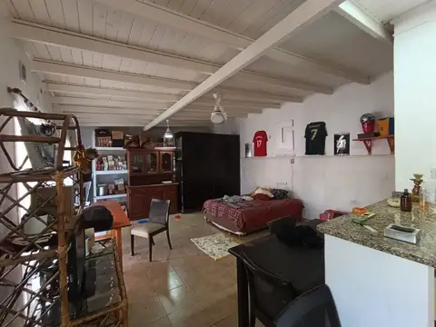 Casa 3 ambientes con 2 baños