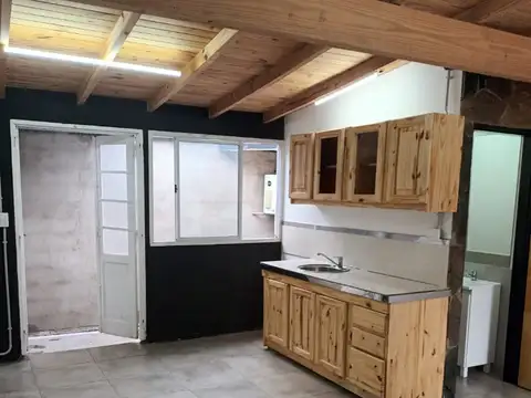 Depto Tipo Casa en Alquiler de Monoambiente