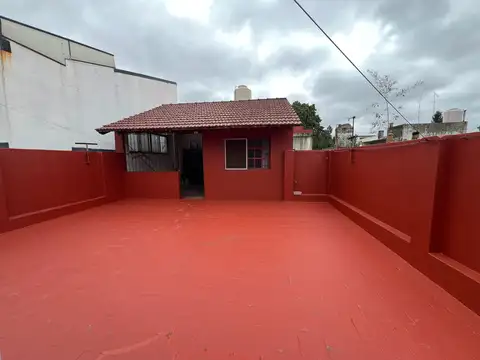 Depto Tipo Casa 6 ambientes con 2 baños