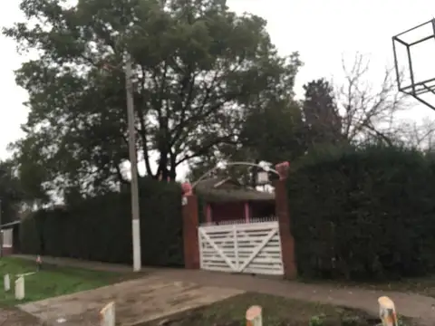 Chubut nº 382 esquina Arenales