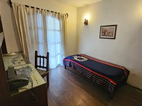 Casa en Venta con 8 cocheras