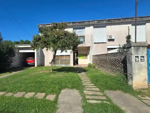 Amalia Sanchez Ariño-b° Mercedes Benz 100