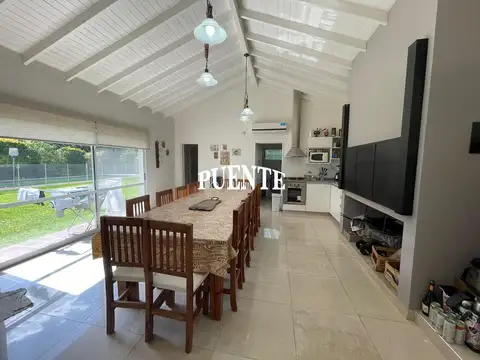 Casa en Venta en El Centauro, USD 400.000