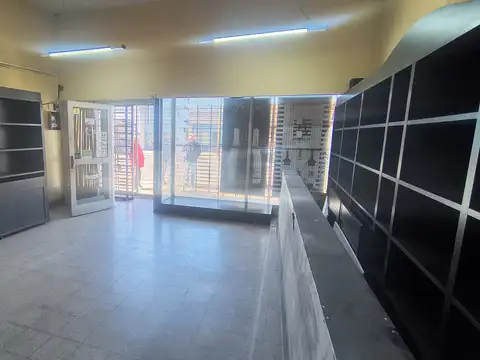 Avenida San Martín 4300, Piso Pb