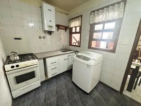 Depto Tipo Casa en Venta 64 años