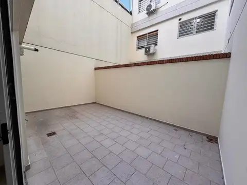 Hermoso Departamento 3 Ambientes con 2 patios amplio y luminoso en alquiler en Villa del Parque