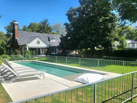 Casa en Alquiler de 3 dormitorios