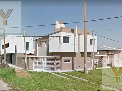 Duplex en alquiler - 2 dormitorios 2 baño - 70mts2 - La Plata
