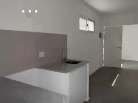 Depto Tipo Casa en Venta en Tolosa, USD 62.000