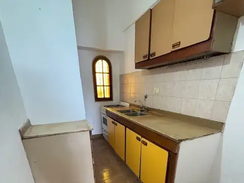 Depto Tipo Casa en Alquiler de 2 dormitorios