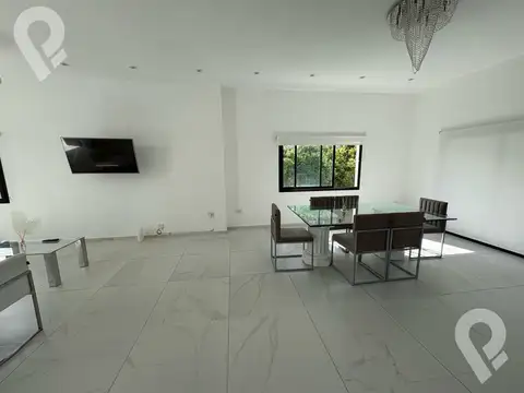 Casa en Alquiler de 3 dormitorios