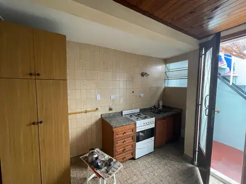Depto Tipo Casa en Alquiler en Santos Lugares, $ 580.000