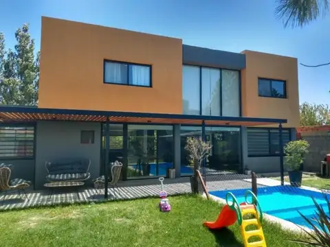 Casa en Venta de 4 dormitorios