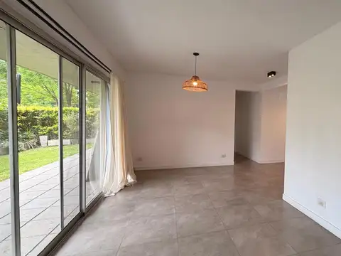 Departamento en Alquiler con 2 cocheras