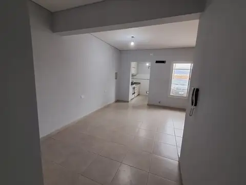 Departamento en Alquiler en Jesús Nazareno, $ 750.000
