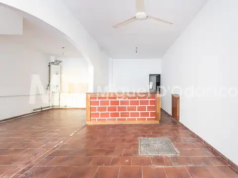 Venta local comercial en Flores