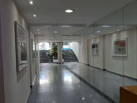 25 de mayo 100, Piso 10