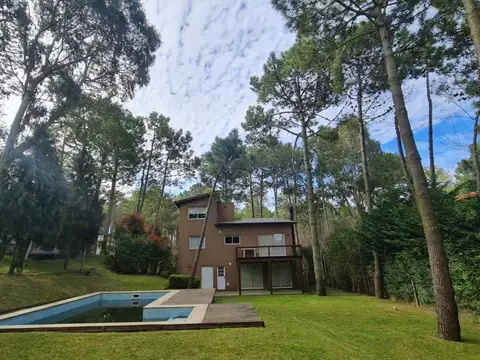 Casa en Alquiler Temporal de 4 dormitorios