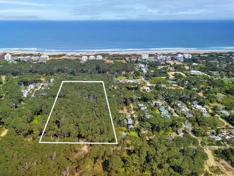 Terreno en Venta en Playa Brava, USD 7.000.000