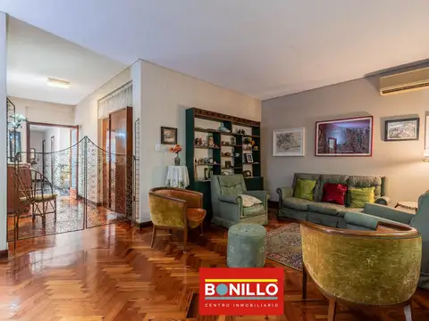 Depto Tipo Casa en Venta de 5 ambientes