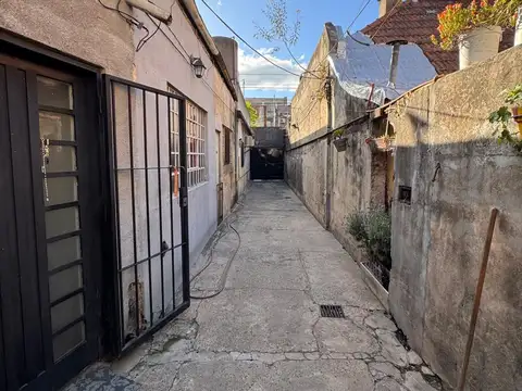 BARBARO FARIAS VENDE DOS LOTES EN CONJUNTO O SEPARADOS.