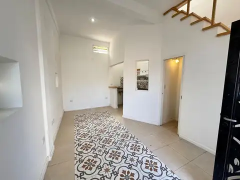 Depto Tipo Casa en Alquiler de 2 ambientes