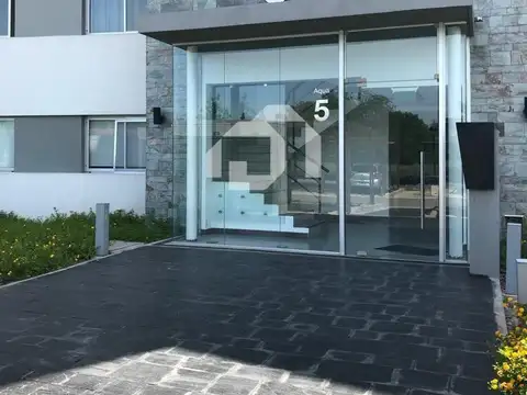 Departamento en Alquiler con 1 cocheras