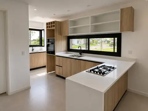 Casa en Alquiler al Norte