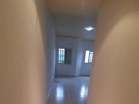 2 AMBIENTES AL FRENTE CON TERRAZA PROPIA