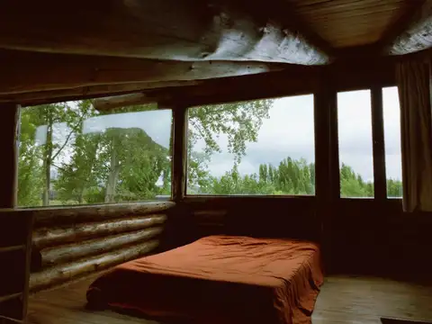 Venta de Cabaña con amplio terreno en Tunuyan