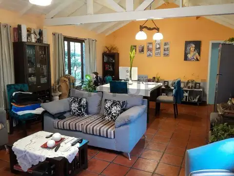 Circunvalación del Campo 100, Piso 0