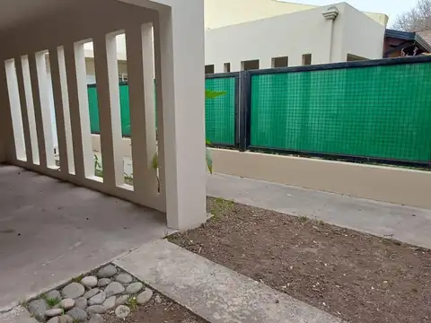Casa en Alquiler en Pizzurno, $ 900.000