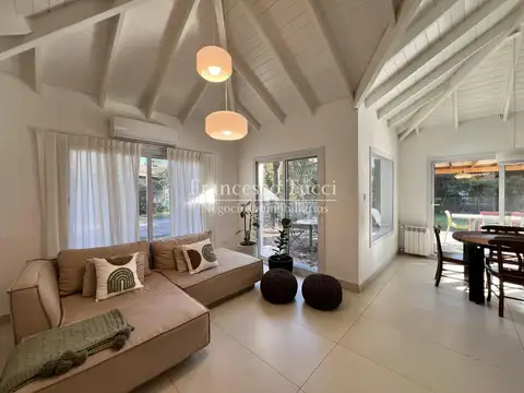 Casa en venta 3 ambientes en Haras Maria Elena