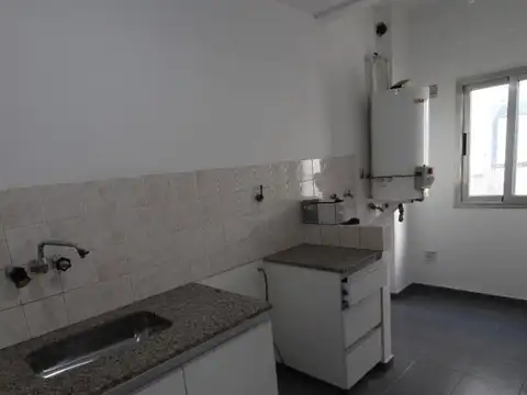 RAMON FALCON 2400