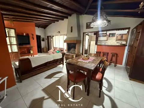 Casa en venta en Costa del Este 4 amb. mas departamento de 2 amb