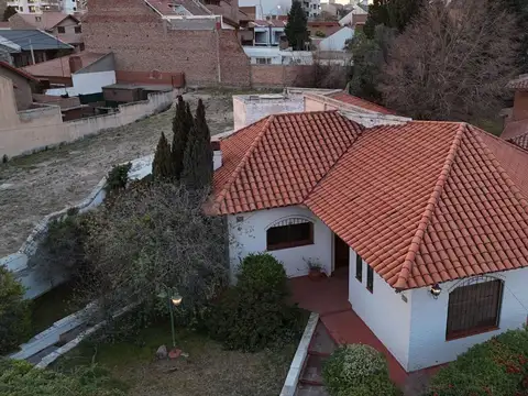 VENTA CASA ZONA ALTO NEUQUÉN