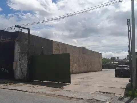 Galpon en Venta en Ezpeleta Este, USD 490.000