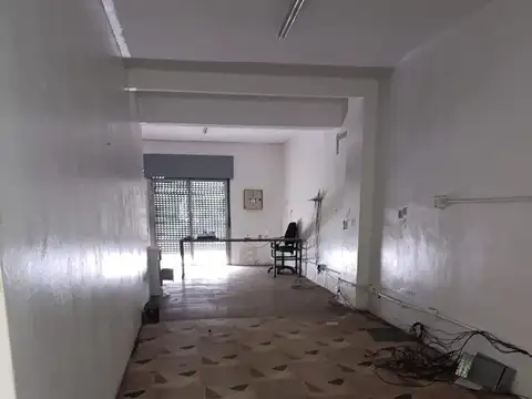 Galpon con dos entradas Mixtura 1 Liniers