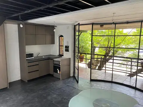 Departamento de 2 ambientes en alquiler, en Martínez.