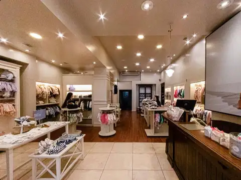 VENTA EN BLOQUE GALERIA + VIVIENDAS IDEAL INVERSOR
