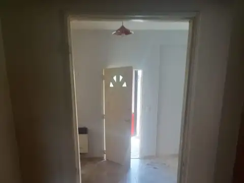 Casa 6 ambientes con 3 baños