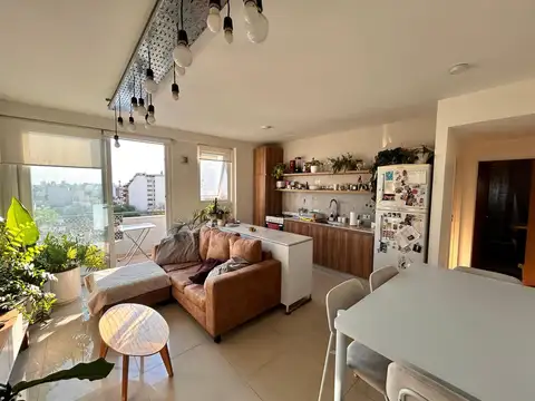 Venta - 2 ambientes con balcón - Vista abierta - Luminoso - Villa Devoto