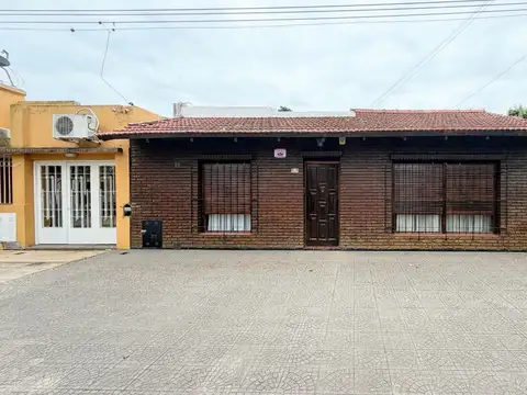 Venta de Casa 3 Dormitorios en Ringuelet, La Plata