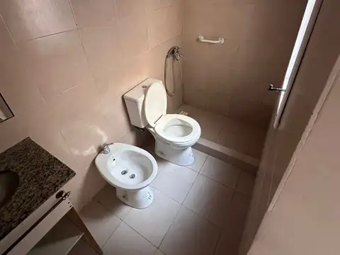 EDIFICIO VENTA LA PLATA OCHO DEPARTAMENTOS BLOQUE