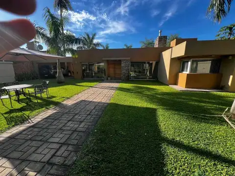 Casa en Venta en Paso de la Patria, USD 248.000