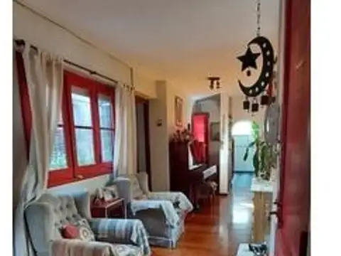 Venta PH 4 Dormitorios 3 baños,Terraza,Quincho