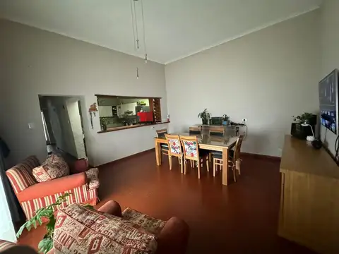 Casa en Venta en Morón, USD 220.000