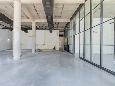 Holmberg 2400, Piso 0