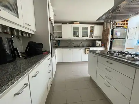 Casa en venta Parque Leloir